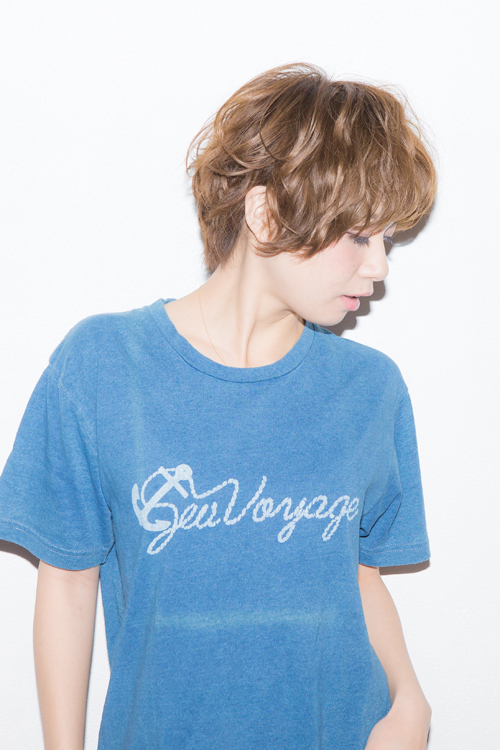 20代30代 外国人風無造作　小顔ハンサムショート