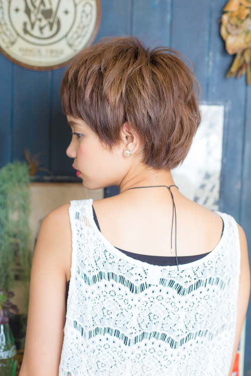 スタイリングが簡単!大人小顔ナチュラルハンサムショート